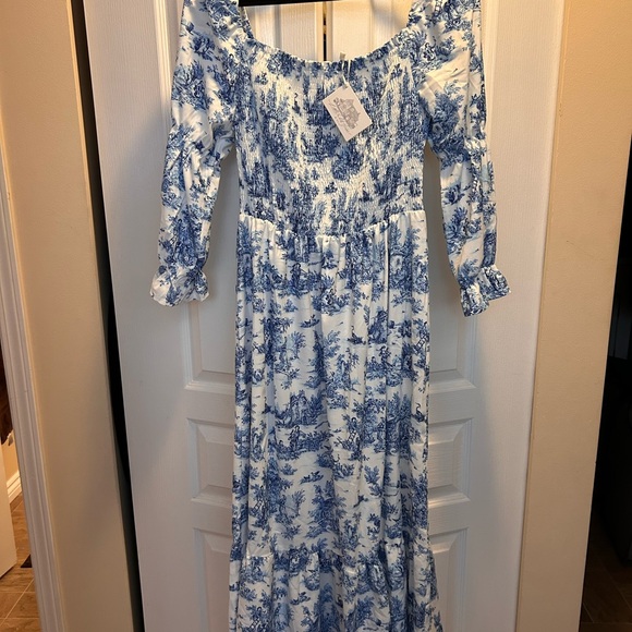 Off-Shoulder Blue & White Toile Maxi Dress - Picture 3 of 7